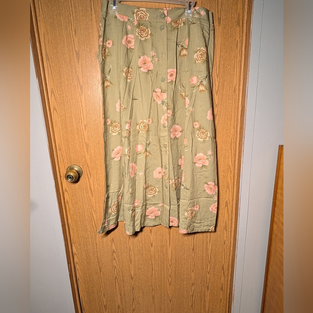 Sag Harbor Olive Floral Maxi Skirt